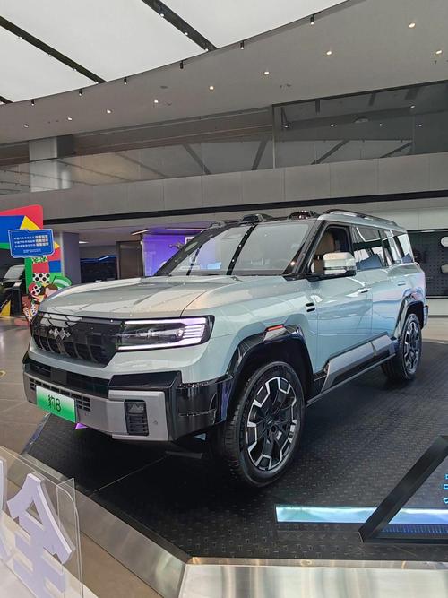 广州185比亚迪方程豹硬派越野的爆款，英菲尼迪35周年与你共成长